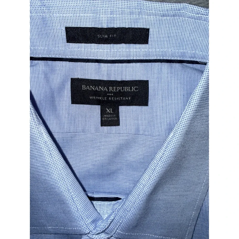 Banana Republic Button Down Mens XL Blue Wrinkle Resistant Slim Fit Long Sleeve